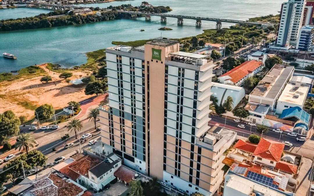 Ibis Styles Petrolina: Hospedagem com Localização Privilegiada na Orla